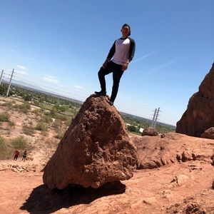 Meet your Posher, Leonel